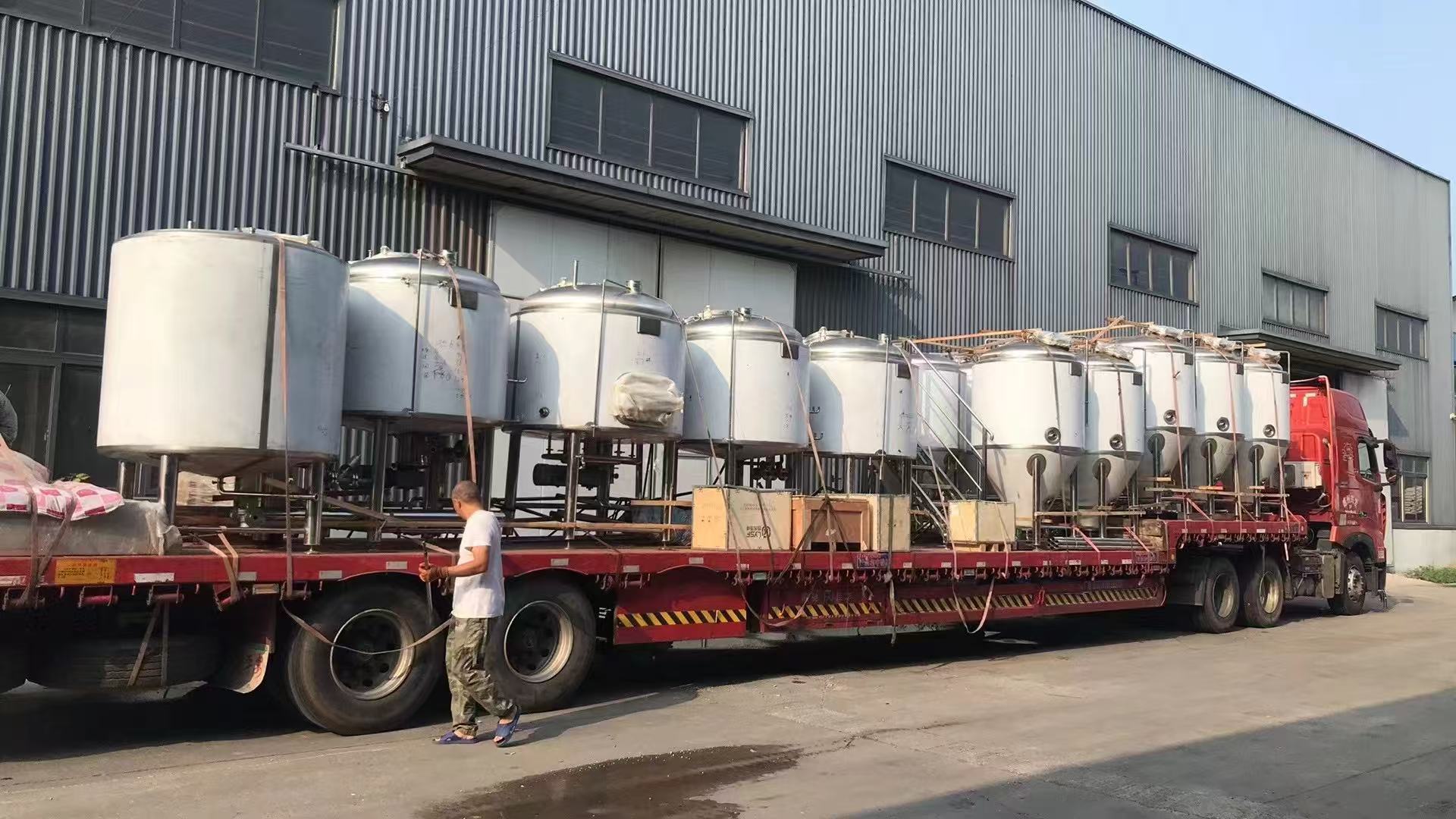 福建精酿啤酒设备厂—中小型精酿啤酒厂提供服务